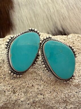 ❤️ Royston Turquoise Cabs Navajo Style Brushed Sterling Silver Stud Earrings